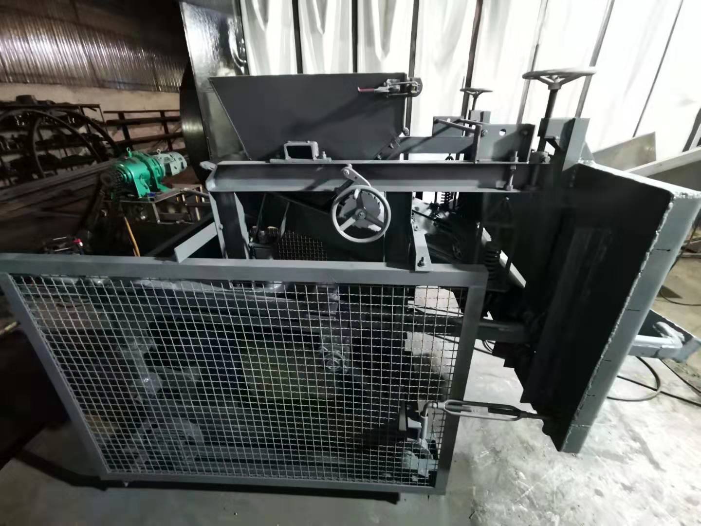 枣庄双加料摆动式加料机